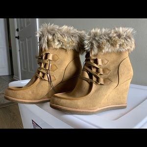 Merona Wedge Winter Boots